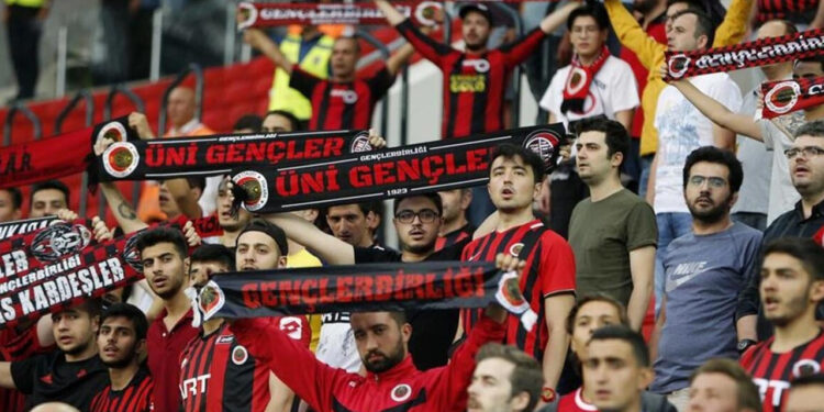 Süper Lig'de Ölüm Kalım Haftası: Kaderleri Bugün Belli Olacak