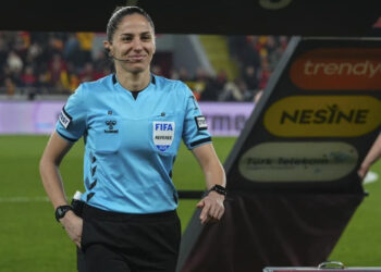 TFF'den Ligin Son Haftasında Çifte Hakem Hamlesi: Asen Albayrak Süper Lig Tarihine Geçecek