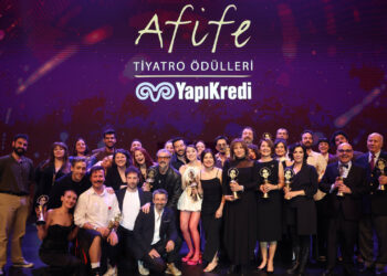 Tiyatronun 'Afife' Gecesi: Ödüller Sahiplerini Buldu