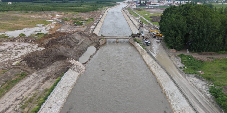 Tokat'ta Afet Seferberliği! Baraj Taşma Noktasında, Köprüler Yıkılıyor, Esnaf ve Köyler Tahliye Ediliyor