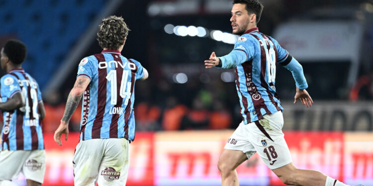 Trabzonspor 1 Puanı 90+3'te Kurtardı