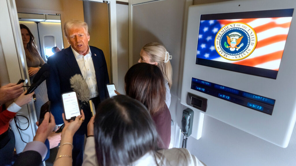 Trump'tan Yeni İran Çıkışı: Nükleer Program 20 Yıl Boyunca Askıya Alınmalı