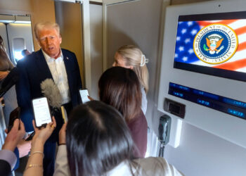 Trump'tan Yeni İran Çıkışı: Nükleer Program 20 Yıl Boyunca Askıya Alınmalı
