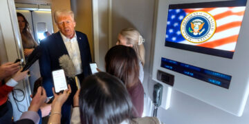 Trump'tan Yeni İran Çıkışı: Nükleer Program 20 Yıl Boyunca Askıya Alınmalı