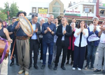 ‘Barış için adım at’ yürüyüşüne çağrı