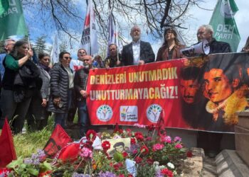 ‘3 Fidan’ mezarları başında anıldı: Miraslarına sahip çıkacağız