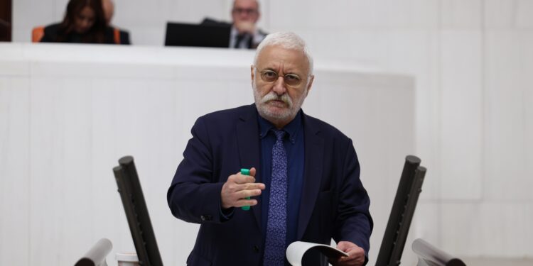 DEM Partili Oluç: Vakit kaybetmeden ‘barış yasası’ çıkarılmalı
