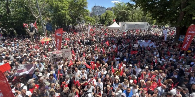 Güvenpark’ta konuşan Özel: Bu CHP’nin iç meselesi değildir