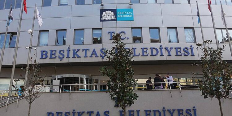 Beşiktaş Belediyesi’ne operasyon: 5 kişi gözaltına alındı