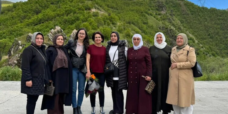 30 yılın ardından tahliye olan Laleş Çeliker’e Tetwan’da karşılama
