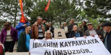 İbrahim Kaypakkaya mezarı başında anıldı