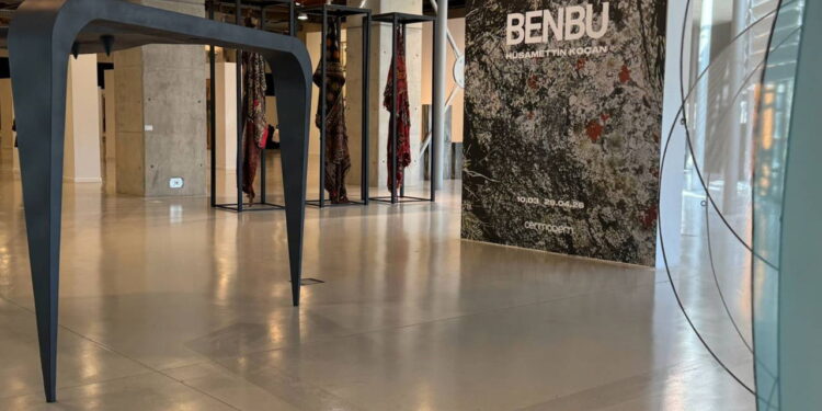 ‘BENBU’nun kitabı CerModern’de sanatseverlerle buluştu