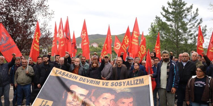 Mersin ve Dêrsim’de Üç Fidan anıldı: Mücadele sürüyor
