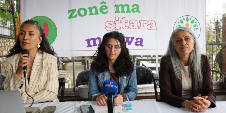 Dêrsim’de Kürt Dil Bayramı paneli: Siyasete de sorumluluk düşüyor