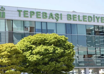 Tepebaşı Belediyesi’ne ‘yolsuzluk’ operasyonu: 20 gözaltı