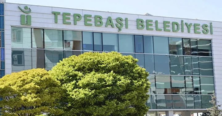 Tepebaşı Belediyesi’ne ‘yolsuzluk’ operasyonu: 20 gözaltı