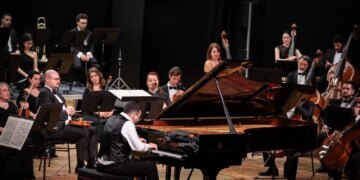 Antalya Devlet Senfoni Orkestrası 19 Mayıs’a özel konser verdi