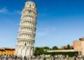 Pisa Kulesi eğilmesine rağmen neden yıkılmıyor?