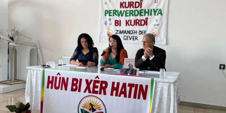 Colemêrg ve Wan’da Kürt Dil Bayramı etkinlikleri: Kürtçe, binlerce yıldır anneler aracılığıyla korunuyor