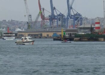 Kadıköy-Beşiktaş vapurunda şüpheli kayıp: Azerbaycanlı kadından haber alınamıyor