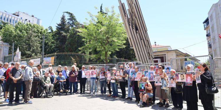 Cumartesi Anneleri: Sevdiklerimizin mezar taşını istiyoruz