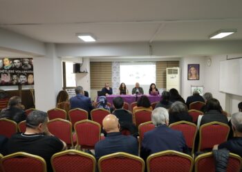İzmir’de panel: Bağımlılık Kürt coğrafyasında yeni bir savaş yöntemi