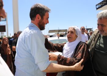 Tahliye olan Lokman Akbaba Qoser’de kitlesel olarak karşılandı
