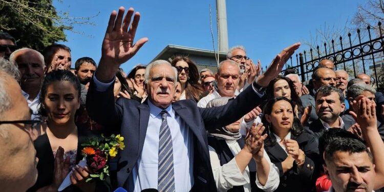 Mêrdîn’de bir kez daha kayyıma devam denildi: Görevi 2 ay uzatıldı