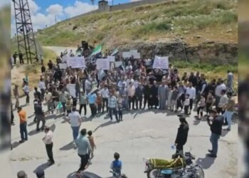 Halep’in Bab kırsalında Türkiye’ye ait askeri üs protesto edildi