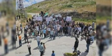 Halep’in Bab kırsalında Türkiye’ye ait askeri üs protesto edildi