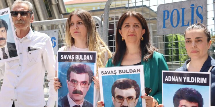 Cumartesi Anneleri Kürt iş insanları için adalet talep etti: Hakikat açığa çıkarılmalı
