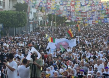 Mersin Abdullah Öcalan’a özgürlük talep etti: Barışın mimarı İmralı’dadır