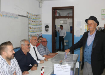 3 İlde Seçim Vakti: Vatandaşlar Sandık Başında