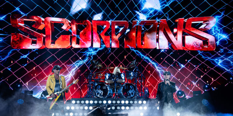 33 Yıl Sonra Tarihi Gece! İstanbul'da Scorpions Fırtınası