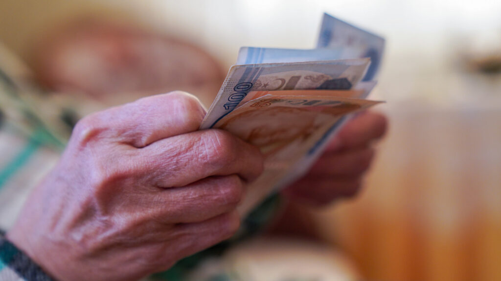 4 Milyon Emekli İçin Tarih Belli Oldu: Kök Maaşlar Sil Baştan Değişiyor