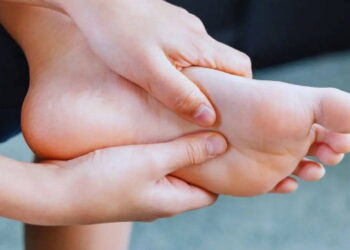 Uzmanlar sinsi nedeni deşifre etti! Sabahları yataktan kalkarken ilk adımda ‘cama basma’ hissi neden olur?
