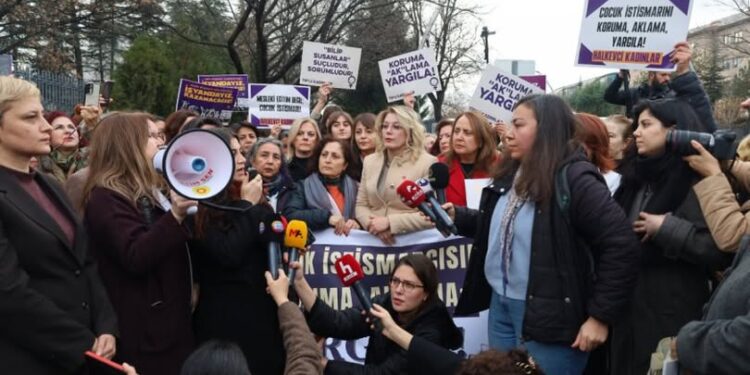 Meclis’te çocuklara taciz davası görüldü: Sanıklar tahliye edildi