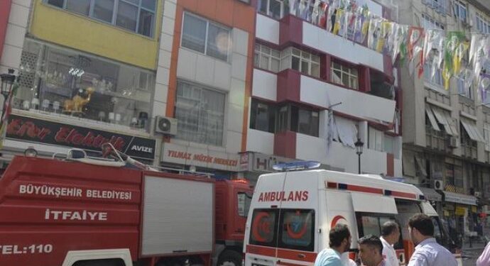 Av. Tugay Bek: DAİŞ’in HDP’ye yaptığı saldırılar aydınlatılsaydı diğer katliamlar engellenebilirdi