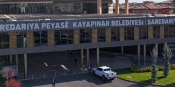Peyas Belediyesi’nden Rahmi Koç tepkisi: Otosan’dan araç alımı durduruldu