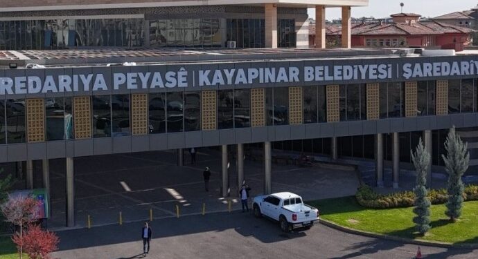 Peyas Belediyesi’nden Rahmi Koç tepkisi: Otosan’dan araç alımı durduruldu