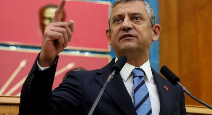 Özel’den Erdoğan’a yanıt: Üstüne çıktığım TOMA’nın şoför koltuğunda oturuyorsun