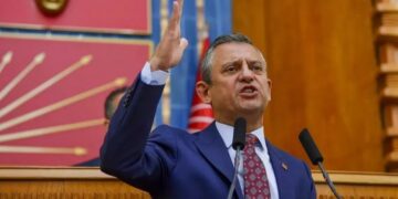 Özgür Özel: Tedbir kararı engel değil, derhal kurultaya gidilmeli
