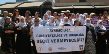 Rahmi Koç hakkında birçok kentte suç duyurusu