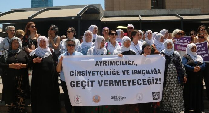 Rahmi Koç hakkında birçok kentte suç duyurusu
