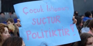 İstismara uğrayan 4 kardeş fail babaya teslim edildi