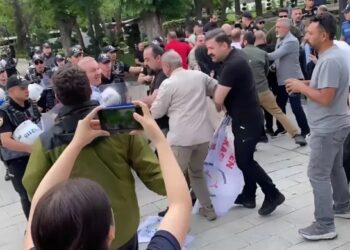 Ankara’da özel sektör öğretmenlerine polis saldırısı: Çok sayıda gözaltı var