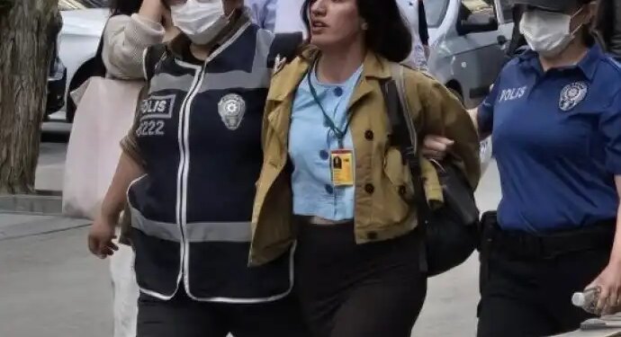 Ensonhaber ve Akit gazeteci Sema Bingöl’ü hedef aldı
