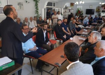 Pîrsûs’ta husumetli iki aile barıştı