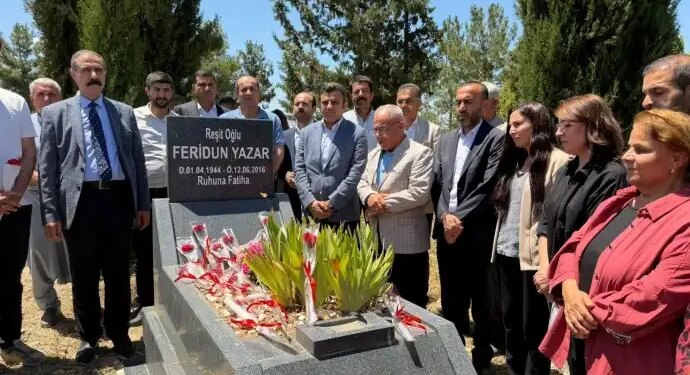 Feridun Yazar mezarı başında anıldı: Yolu yolumuzdur