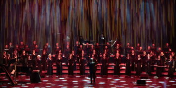 Kuzey ışıkları ve doğanın sesleri ‘AURORA’ konserinde sahneye taşındı